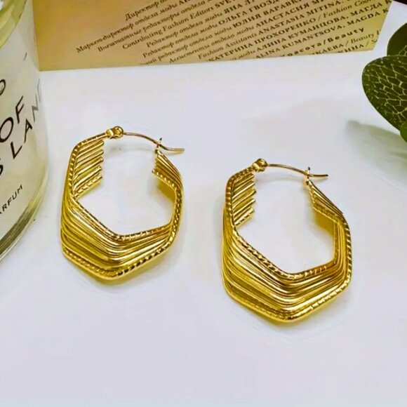 14K Gold Womens Twisted Wire Hoop Earrings Ladies 14 Karat 1.5